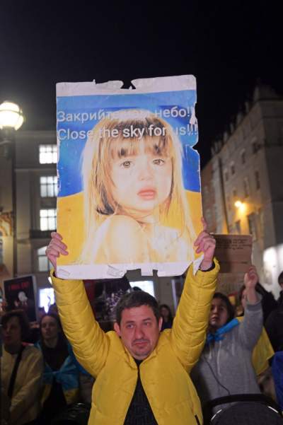 Wieczorny protest Ukraińców. "Rosja to państwo terrorystyczne" - zdjęcie 12