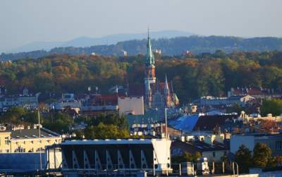 Zmierzch nad dachami Krakowa. Piękna jesień w mieście - zdjęcie 11