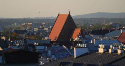 Zmierzch nad dachami Krakowa. Piękna jesień w mieście - zdjęcie 5