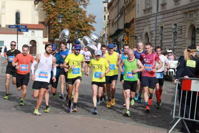 Jesienne bieganie w Krakowie, czyli 8. Cracovia Półmaraton Królewski - zdjęcie 23