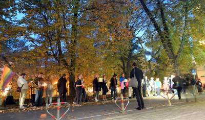 Protest przeciw homofobii przed słowackim konsulatem - zdjęcie 24