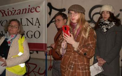 "Publiczny różaniec o odnowę moralną narodu polskiego" - zdjęcie 9