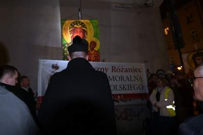 "Publiczny różaniec o odnowę moralną narodu polskiego" - zdjęcie 17