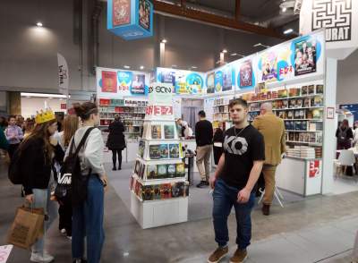 Tłumy w hali EXPO, jubileuszowe 25. Targi Książki w Krakowie - zdjęcie 29