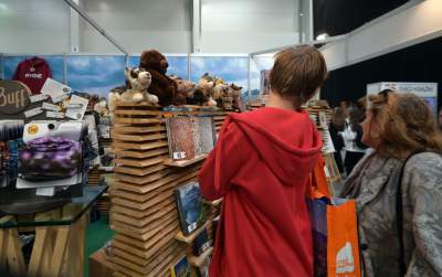 Tłumy w hali EXPO, jubileuszowe 25. Targi Książki w Krakowie - zdjęcie 2