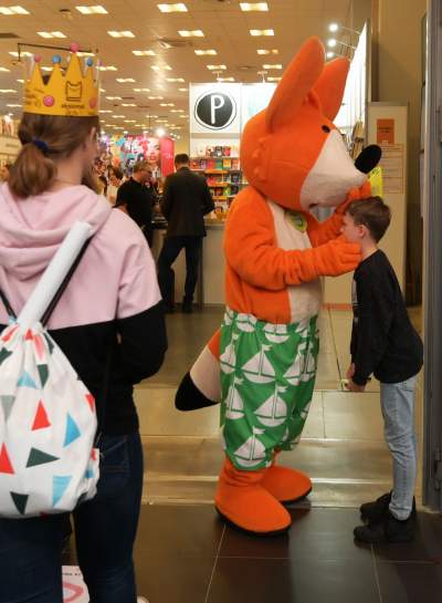 Tłumy w hali EXPO, jubileuszowe 25. Targi Książki w Krakowie - zdjęcie 25