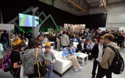 Tłumy w hali EXPO, jubileuszowe 25. Targi Książki w Krakowie - zdjęcie 1