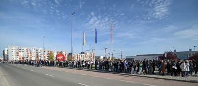 Tak wielkich tłumów na Targach Ksiązki jeszcze nie było - zdjęcie 7