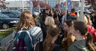 Tak wielkich tłumów na Targach Ksiązki jeszcze nie było - zdjęcie 5