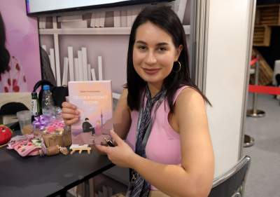 Gwiazdy dopisały na Targach Książki, rozpoznajecie tych autorów? - zdjęcie 35