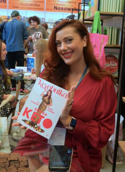 Gwiazdy dopisały na Targach Książki, rozpoznajecie tych autorów? - zdjęcie 14