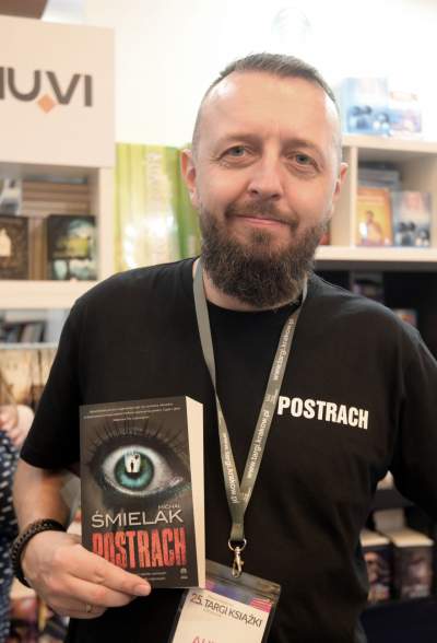 Gwiazdy dopisały na Targach Książki, rozpoznajecie tych autorów? - zdjęcie 15