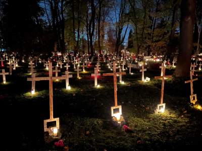 Miejsca, w których zapłonęło najwięcej zniczy, pamięć ma znaczenie - zdjęcie 10