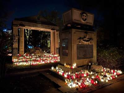 Miejsca, w których zapłonęło najwięcej zniczy, pamięć ma znaczenie - zdjęcie 6