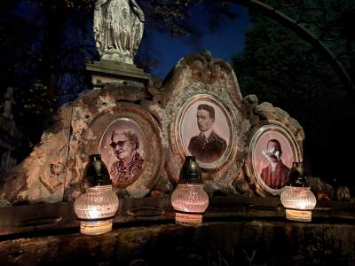 Miejsca, w których zapłonęło najwięcej zniczy, pamięć ma znaczenie - zdjęcie 21