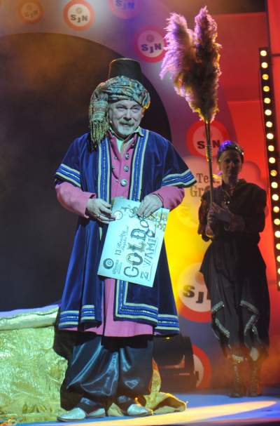 Z taczkami, łopatą, pistoletem i w kostiumie: epoka Jacka Majchrowskiego - zdjęcie 13