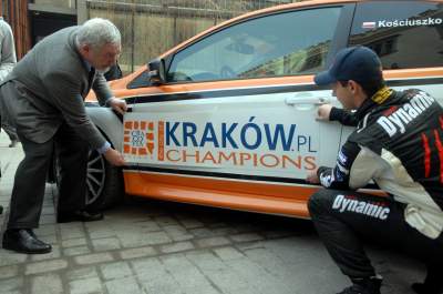 Z taczkami, łopatą, pistoletem i w kostiumie: epoka Jacka Majchrowskiego - zdjęcie 42