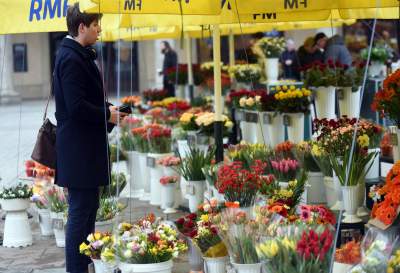 Kwiaciarki na Rynku Głównym: tak to kiedyś wyglądało... - zdjęcie 10