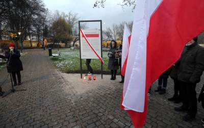 Odsłonęcie tablicy pamięci Piotra Szczesnego "Szarego Człowieka" - zdjęcie 6