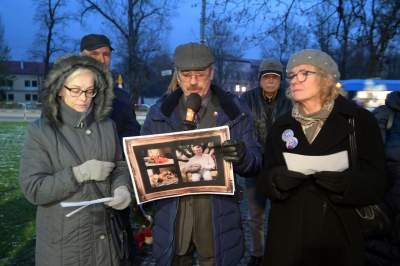 Odsłonęcie tablicy pamięci Piotra Szczesnego "Szarego Człowieka" - zdjęcie 12