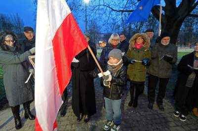 Odsłonęcie tablicy pamięci Piotra Szczesnego "Szarego Człowieka" - zdjęcie 10
