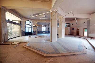 Poczta Główna przed remontem. Za kilka lat będzie tu ekskluzywny hotel - zdjęcie 29