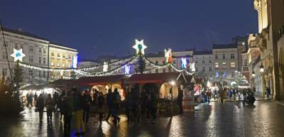 Nowe stoiska i nowe... ceny. Trwa jarmark bożonarodzeniowy - zdjęcie 4