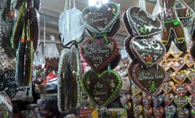 Nowe stoiska i nowe... ceny. Trwa jarmark bożonarodzeniowy - zdjęcie 8