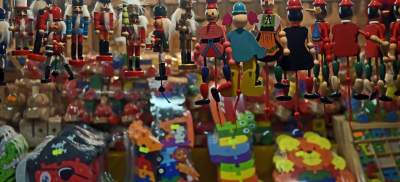 Nowe stoiska i nowe... ceny. Trwa jarmark bożonarodzeniowy - zdjęcie 32