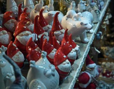 Nowe stoiska i nowe... ceny. Trwa jarmark bożonarodzeniowy - zdjęcie 31