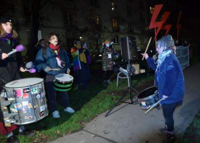 Pikieta na Skwerze Praw Kobiet: "Sporo jest jeszcze do wywalczenia" - zdjęcie 16