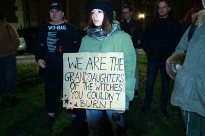 Pikieta na Skwerze Praw Kobiet: "Sporo jest jeszcze do wywalczenia" - zdjęcie 9