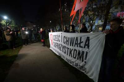 Pikieta na Skwerze Praw Kobiet: "Sporo jest jeszcze do wywalczenia" - zdjęcie 13