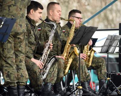 Kto odpowie na apel? Zachęcano w piknikowej atmosferze - zdjęcie 19