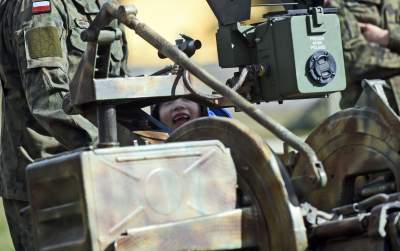 Kto odpowie na apel? Zachęcano w piknikowej atmosferze - zdjęcie 15