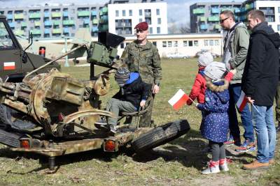 Kto odpowie na apel? Zachęcano w piknikowej atmosferze - zdjęcie 18