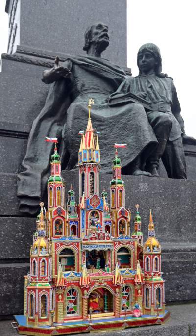 Krakowskie szopki z ukraińskim akcentem. Jest też szopka w słoiku - zdjęcie 15