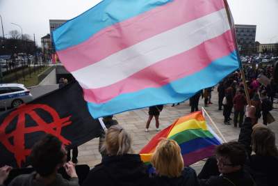 "Kobietą jest każdy kto się nią czuje" - zdjęcie 8