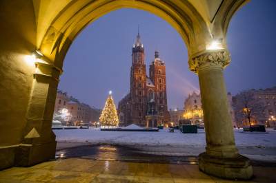 Synoptycy "dotrzymali słowa", zima w Krakowie na całego - zdjęcie 1