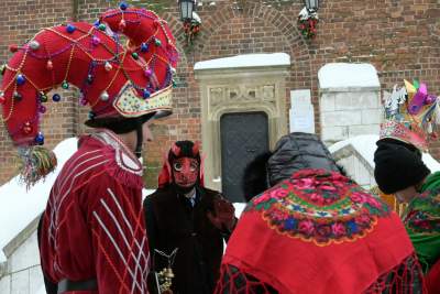 W Krakowie już zaczęli kolędowanie. Jest kolęda, jest zabawa - zdjęcie 13