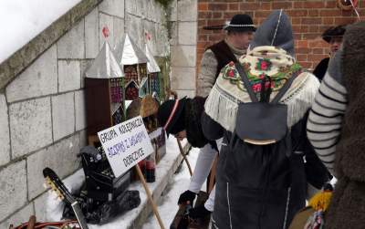 W Krakowie już zaczęli kolędowanie. Jest kolęda, jest zabawa - zdjęcie 14