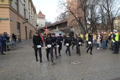 Biegiem do Nowego Roku, tu liczył się strój zawodników... - zdjęcie 15