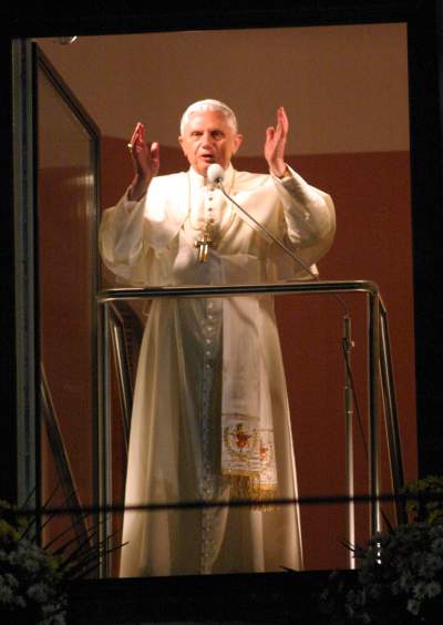 Benedykt XVI w Krakowie, okno papieskie nie było jeszcze zamurowane - zdjęcie 15