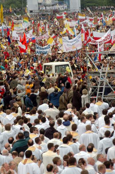 Benedykt XVI w Krakowie, okno papieskie nie było jeszcze zamurowane - zdjęcie 22