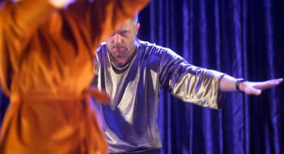 Krzysztof Materna proponuje grupową terapię Polek i Polaków - zdjęcie 17