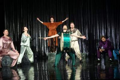 Krzysztof Materna proponuje grupową terapię Polek i Polaków - zdjęcie 1