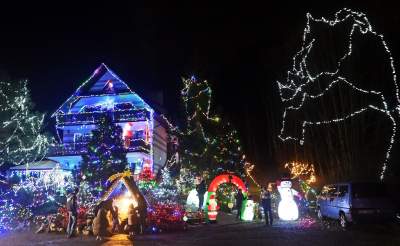 Niecodzienna iluminacja domu koło Krakowa, przykuwa uwagę - zdjęcie 22