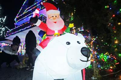 Niecodzienna iluminacja domu koło Krakowa, przykuwa uwagę - zdjęcie 19