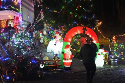 Niecodzienna iluminacja domu koło Krakowa, przykuwa uwagę - zdjęcie 4