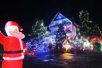 Niecodzienna iluminacja domu koło Krakowa, przykuwa uwagę - zdjęcie 23